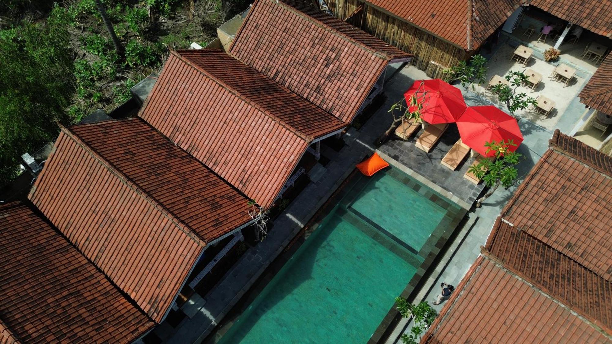 Nusa Summerville *